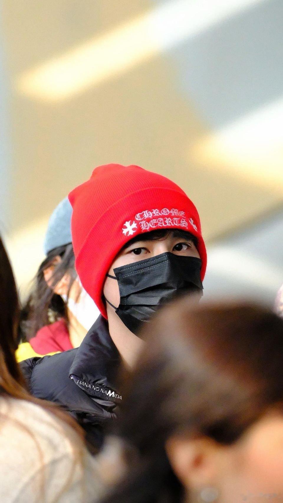 胡先煦这个剧宣梆梆不梆梆 谁被胡先煦机场剧宣戳中？困懵状态下一提剧就清醒，干巴巴