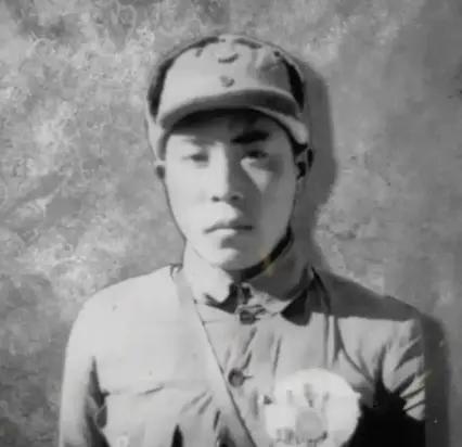 邓仕均（又名：邓世军，1916年—1951年4月22日），生前为志愿军19兵团6