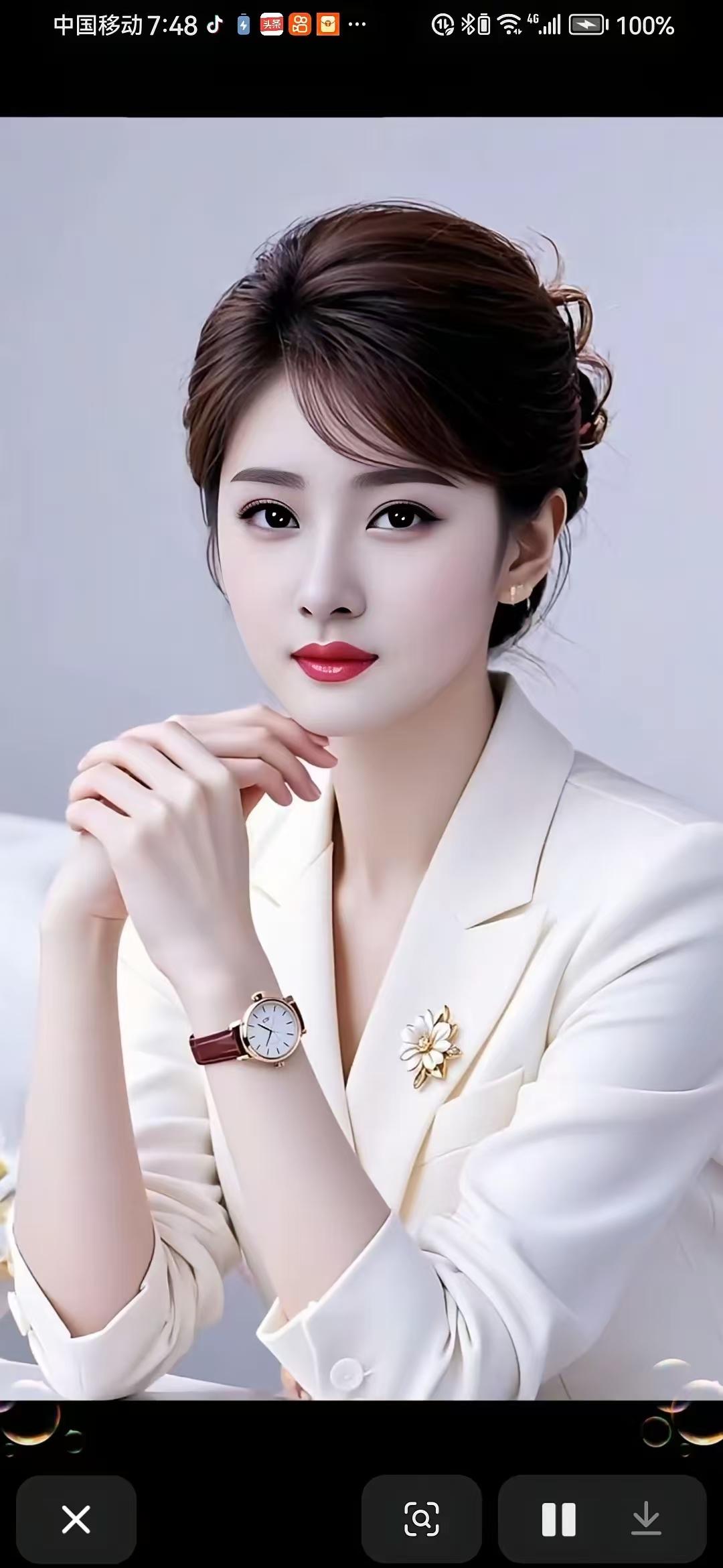 忆秦娥·淑韵
眉凝黛，
清眸藏韵风华在。
风华在，
不施脂粉，
素姿清雅。
 