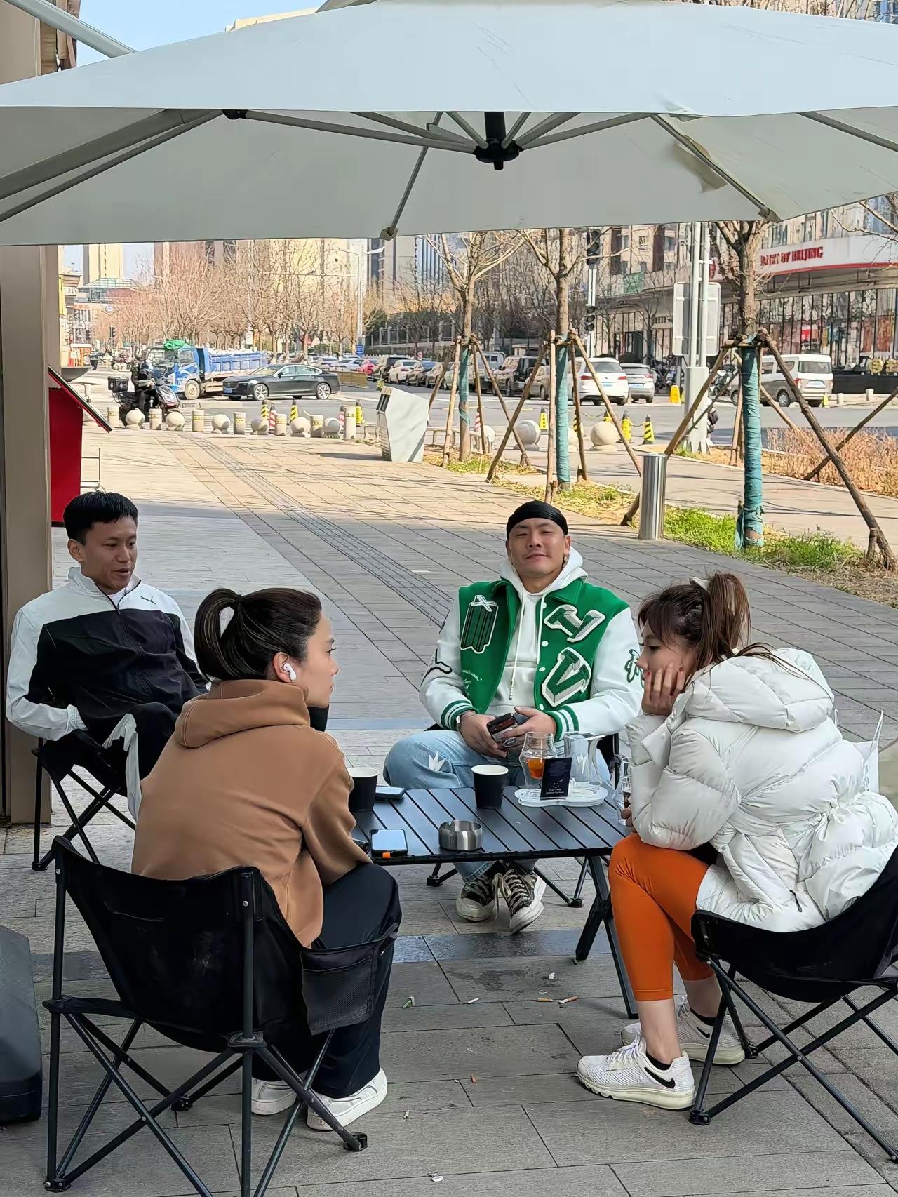 @豆包 这张图片背景是哪里[灵光一闪][灵光一闪][灵光一闪]