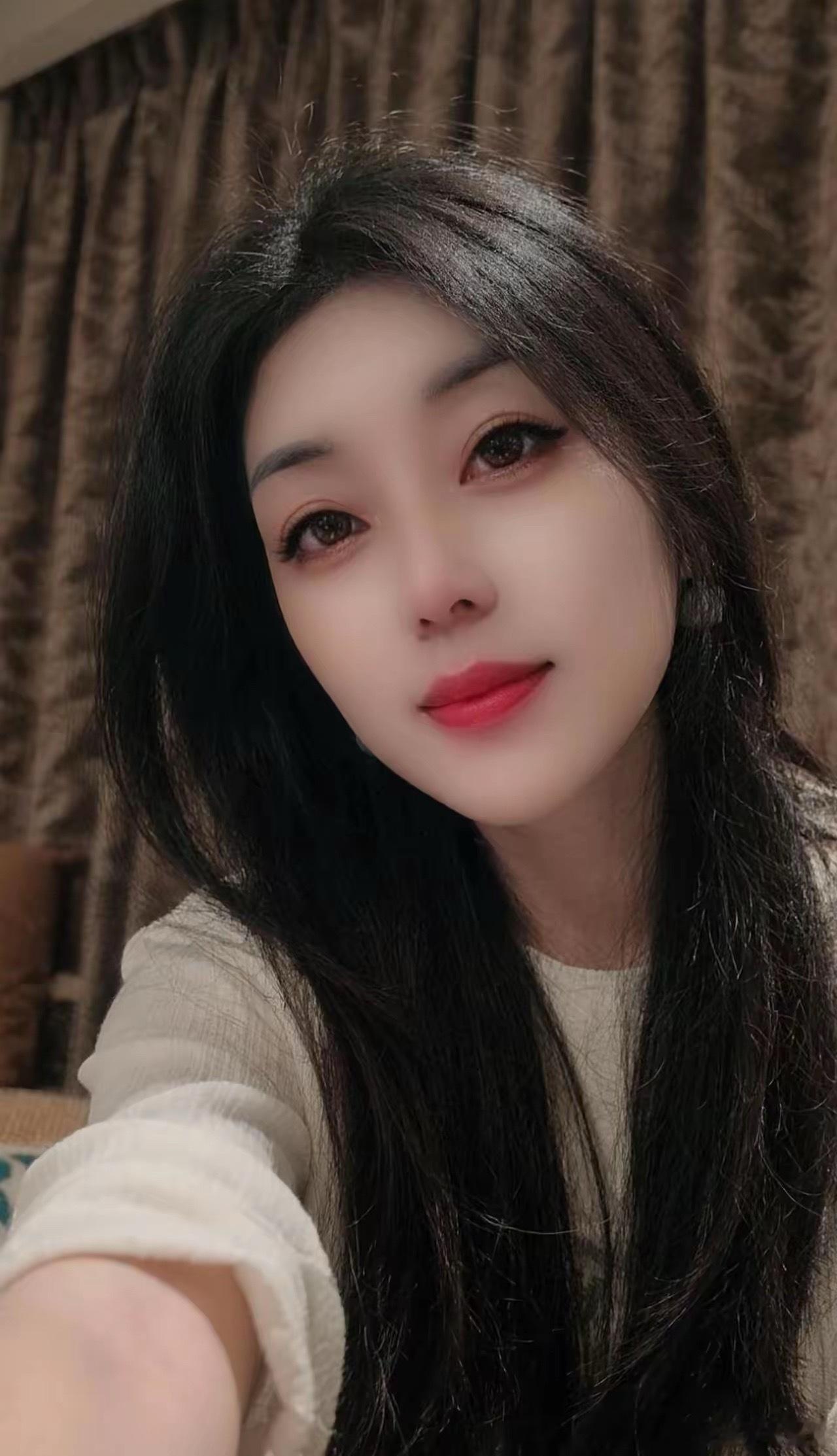 女人再穷也要知道的1，睡觉     不穿裤头（没苦头）2，做客    不上厕所（
