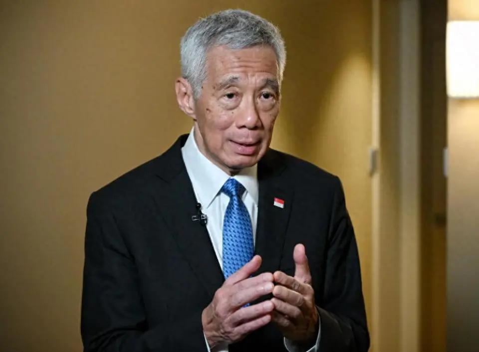 李显龙的外交逻辑可概括为“安全靠美国、经济靠中国”的平衡策略。他一方面深化对美军