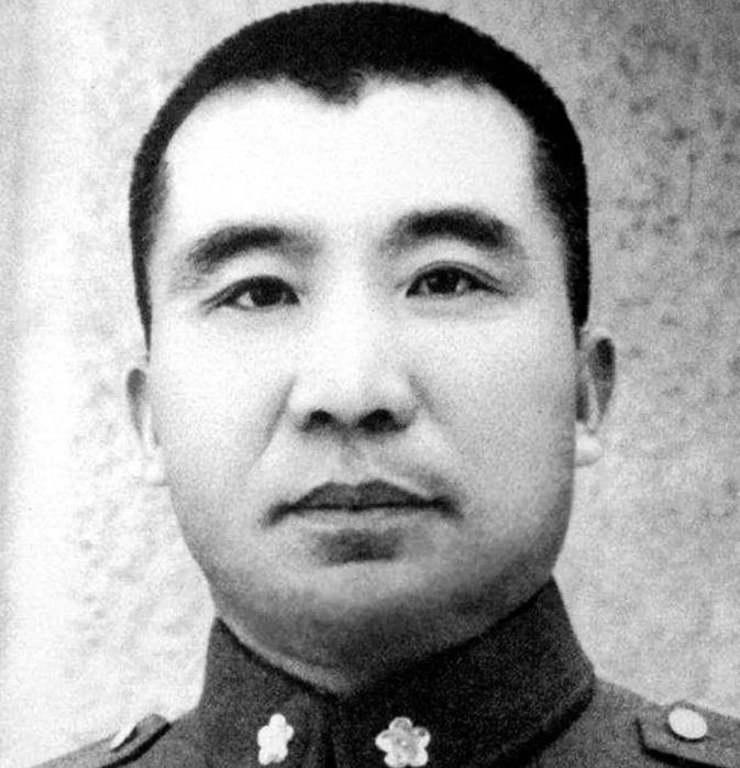 1948年9月济南城破，王耀武看到战争带来的惨状，觉得不能将内战再继续下去，不能