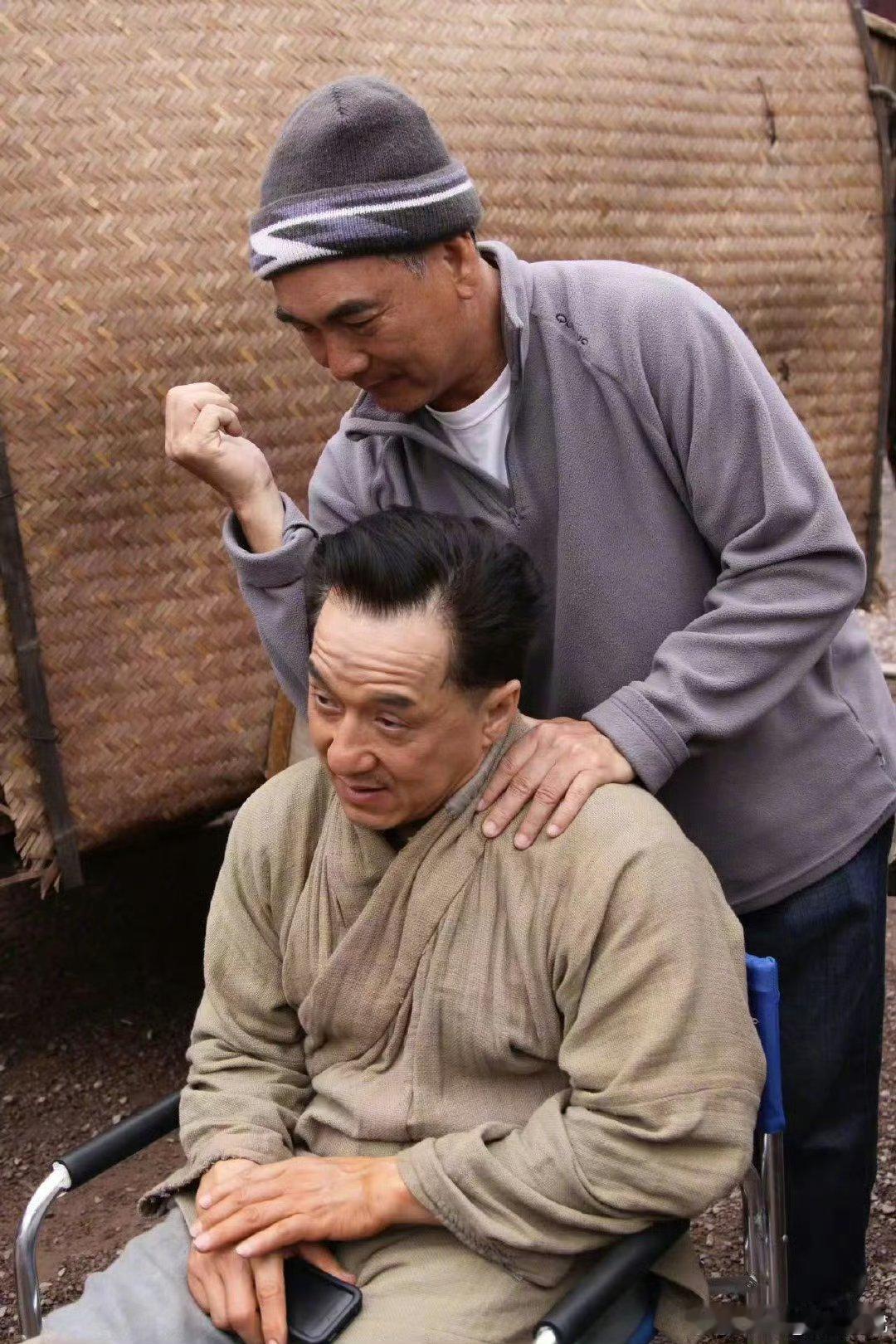 71岁的成龙正是拍电影的好年纪成龙大哥正是闯的时候，每一部电影都是精品制作，演技