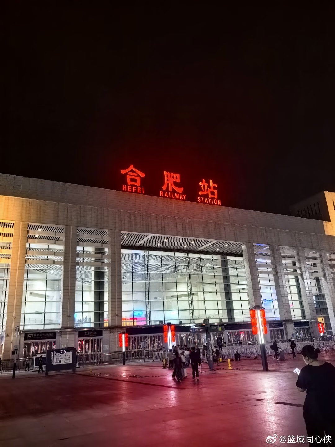 北京速滑馆，首场HYROX马上就开始了，开始紧张了。 Hyrox北京站众星云集H