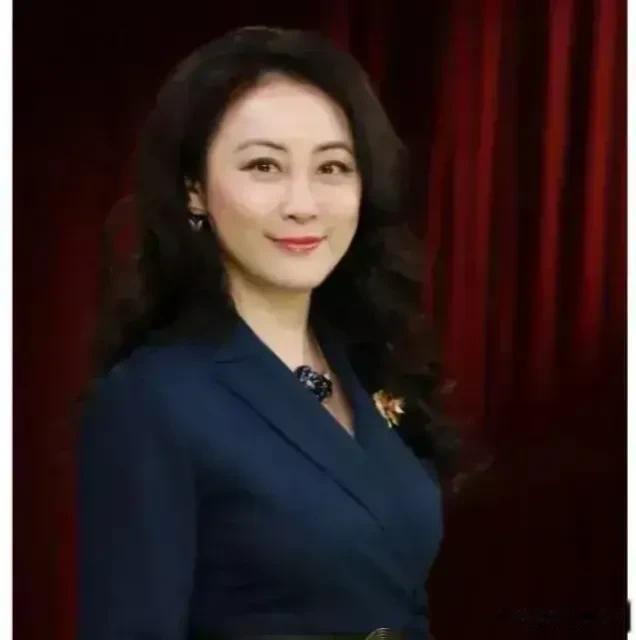 据说，最近她比较火，有知道原因的吗？
