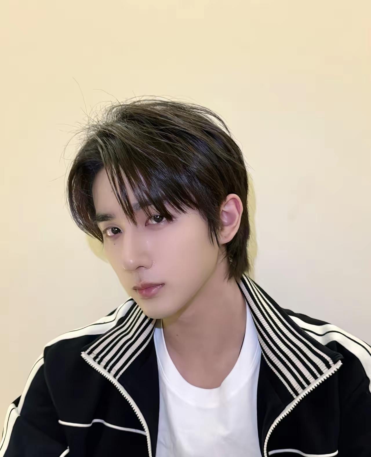 果然贫穷让我无知啊
李宏毅被限高了
看了他的限高令，我直接泪目了
 
以为限高是