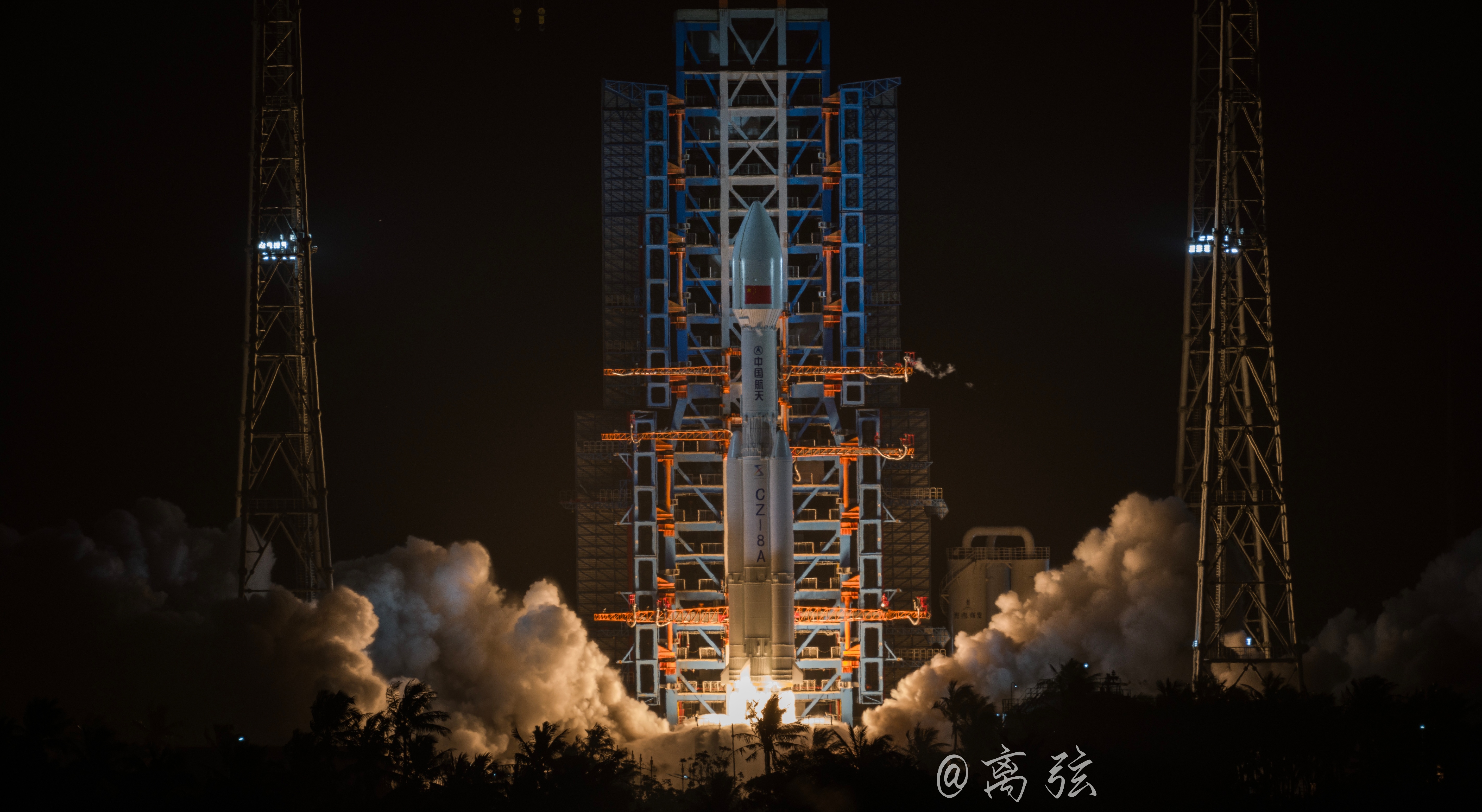 3月13日3时48分，由火箭院研制的长征八号甲运载火箭在海南商业航天发射场点火升