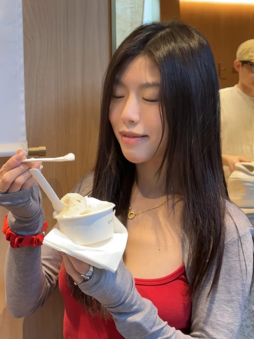 怎么会有那么好吃的雪糕！