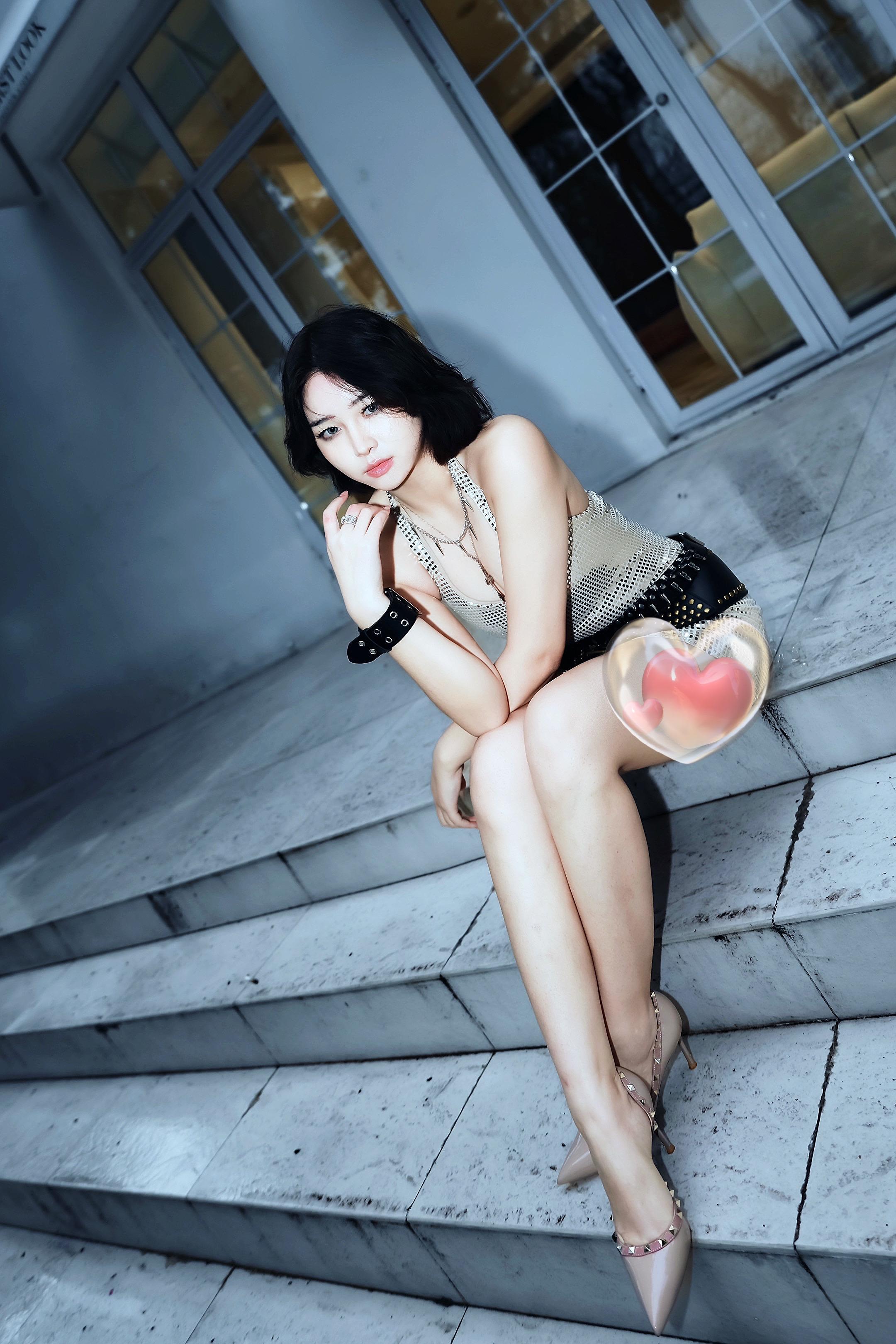 清冷拽姐风～御姐的冷艳 性感直接拉满。