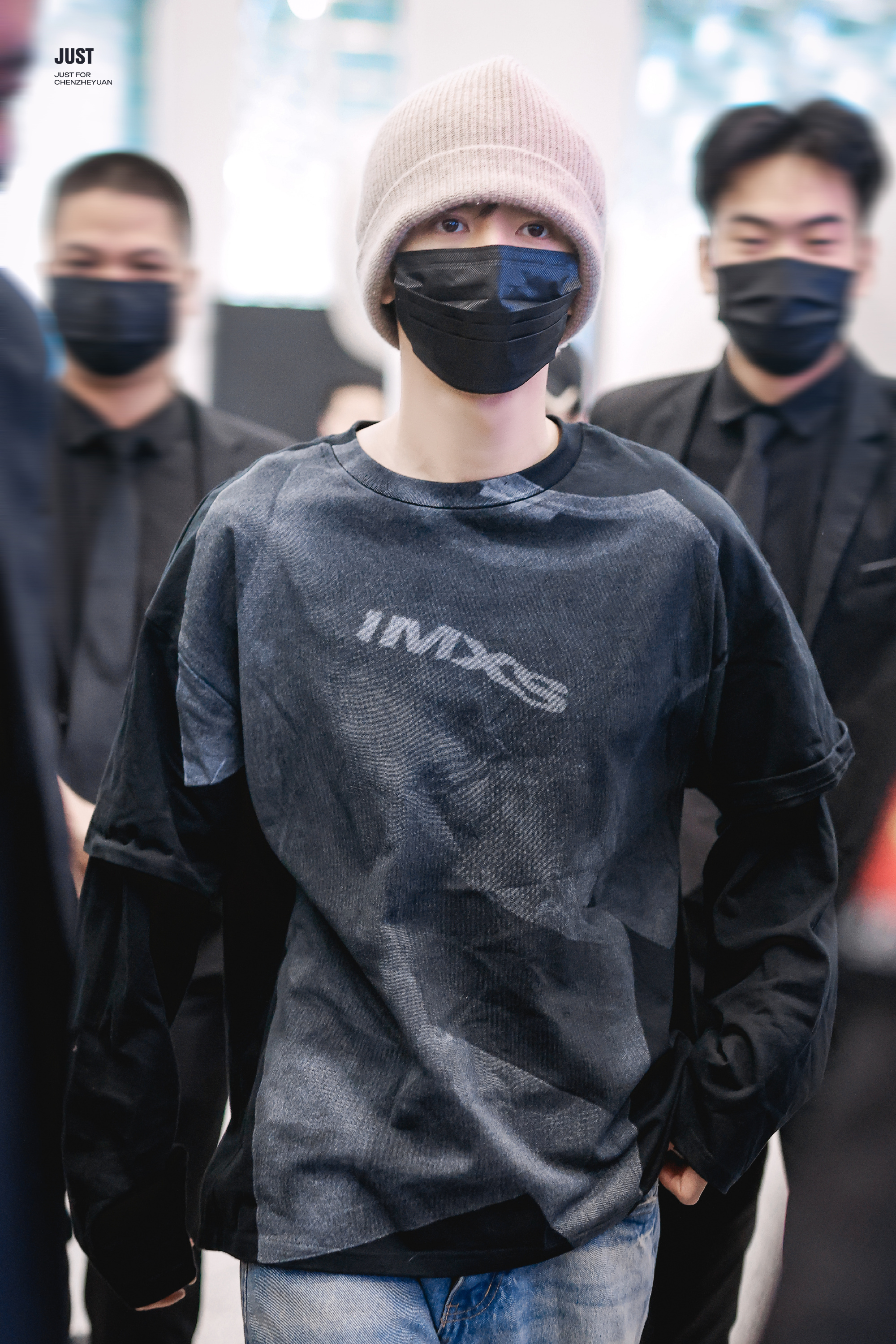 12月第一天陈哲远出发马来西亚见面会！一切顺利呀 