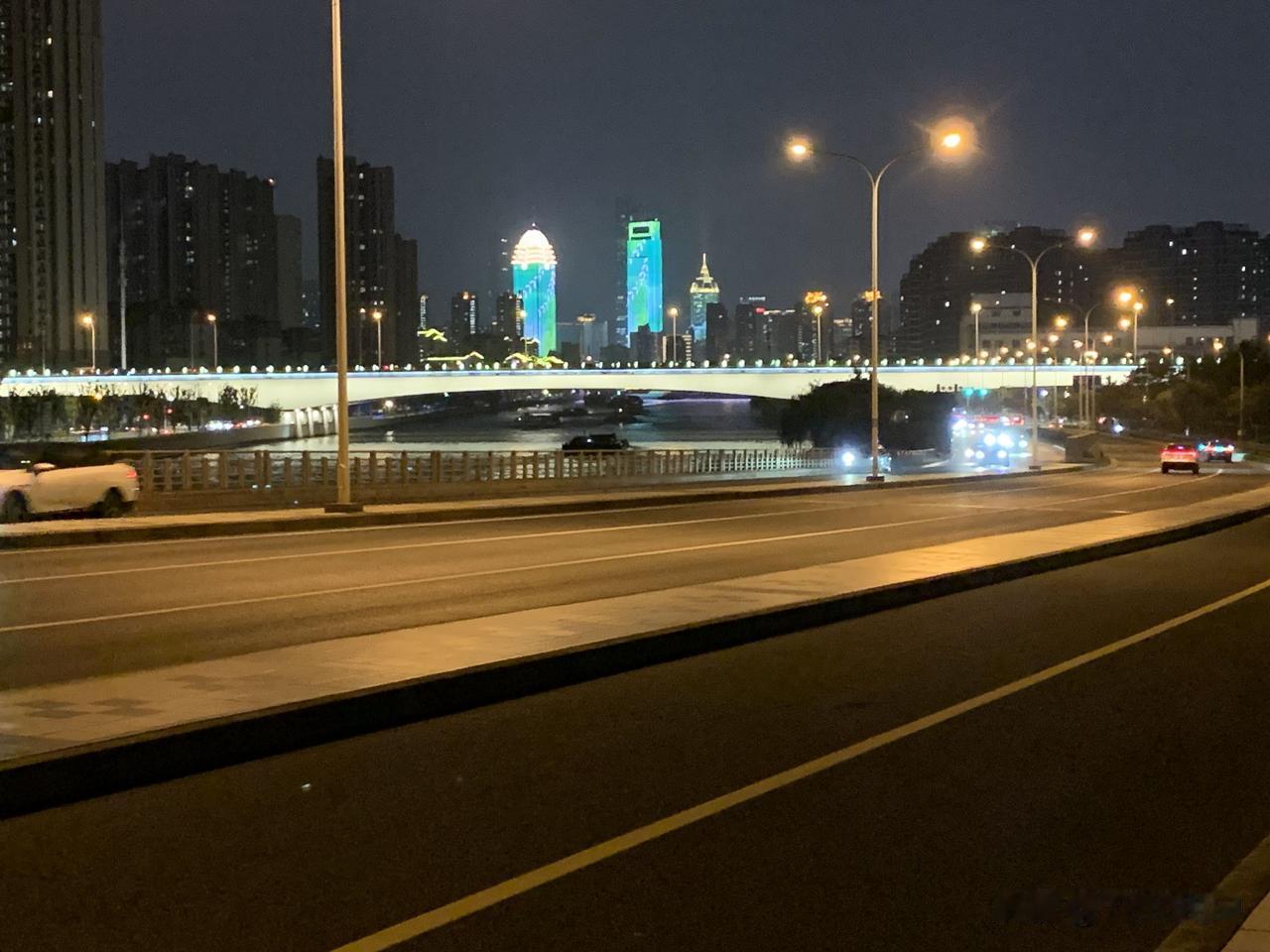 无锡失去的一些产品牌子，曾经我们非常熟悉，麒麟汽水，野猪牌蚊香，长征自行车，虹梅