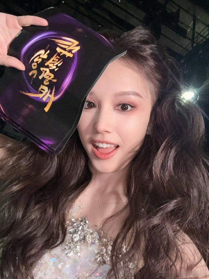 张雅琪喊七老童心看声鸣远扬 张雅琪这波现场安利太实在！七老童心从节目同框到私下互