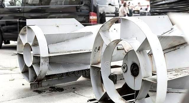 第三次世界大战的准备第一：一定要人多；第二：一定要核弹多；第三：一定要短中远程导