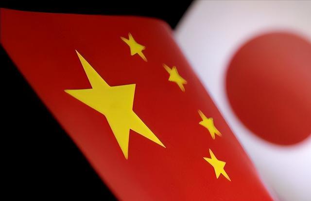 日本确实难以接受中国崛起。过去百余年它脱亚入欧，工业领先，还在侵华时屡战屡胜，便