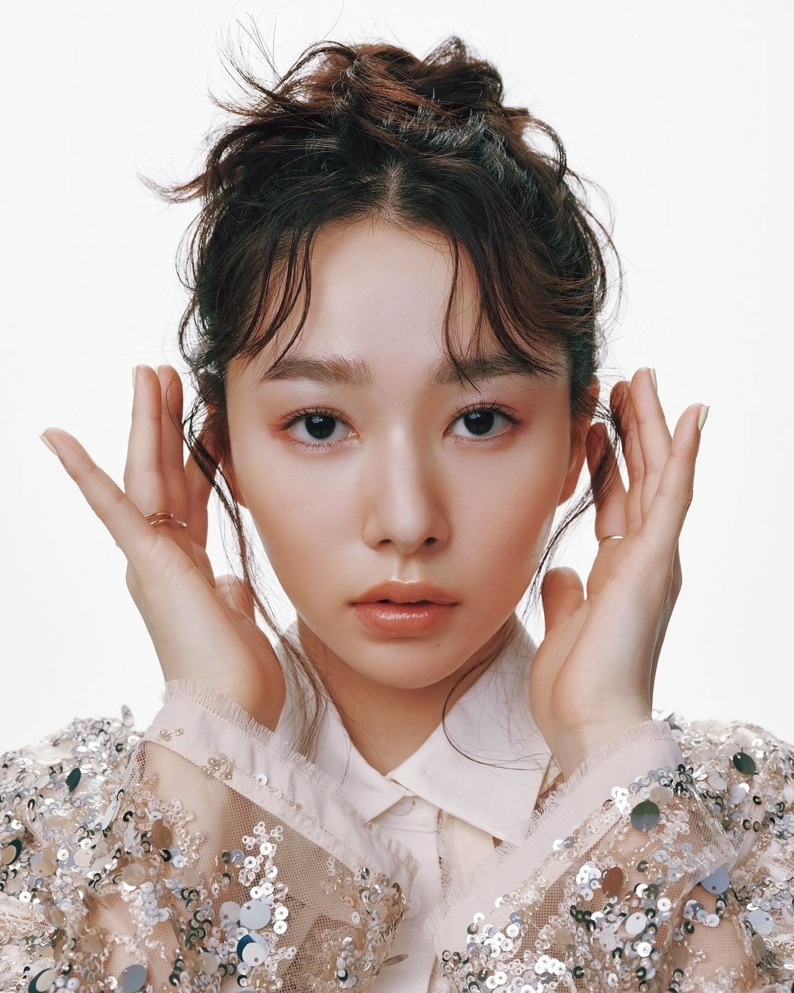 日娱新闻  樱井日奈子  樱井日奈子2月14日ins。giannaanother