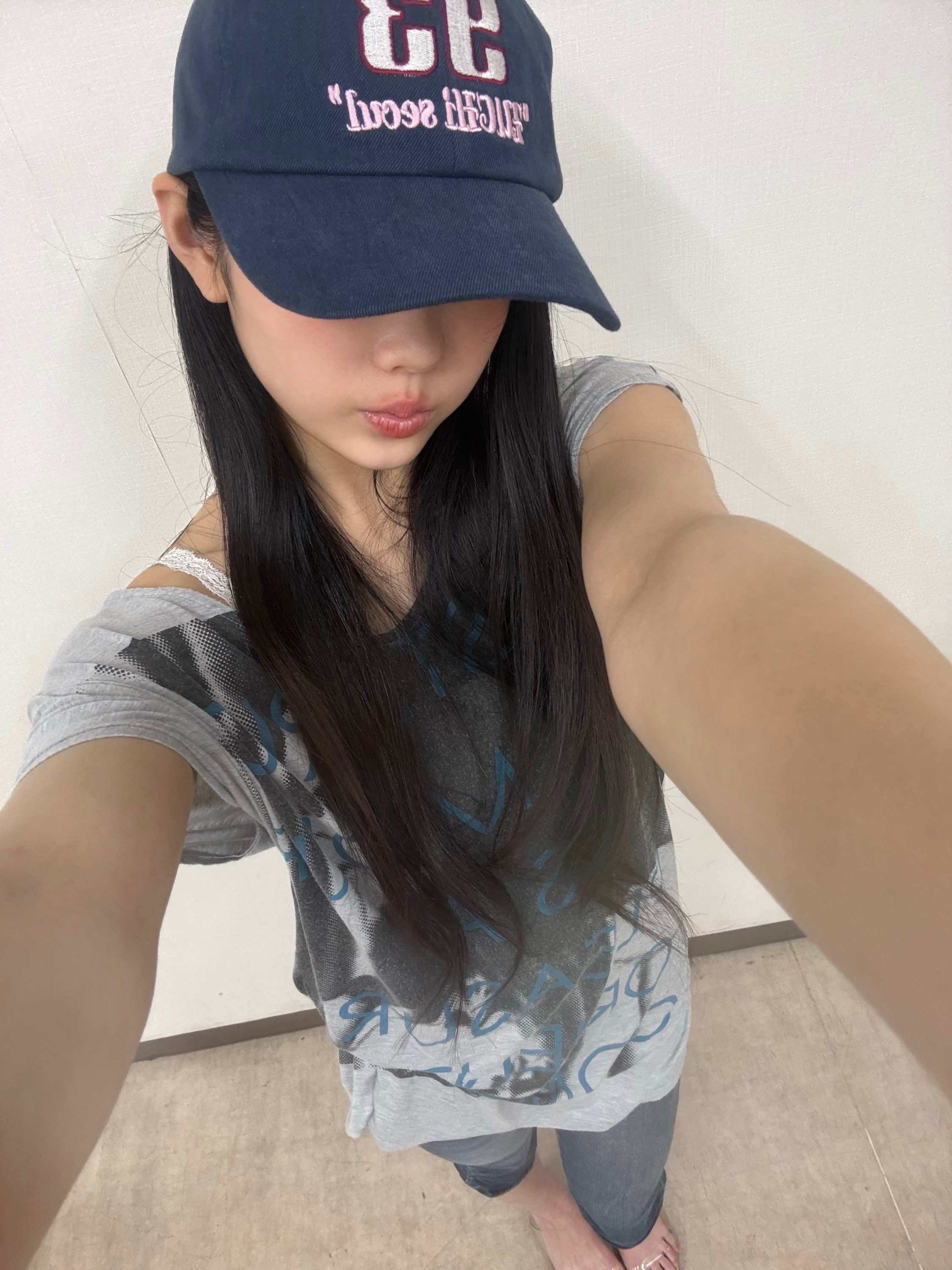 LeeWonhee 下班报备的窝泥，今天这身很帅