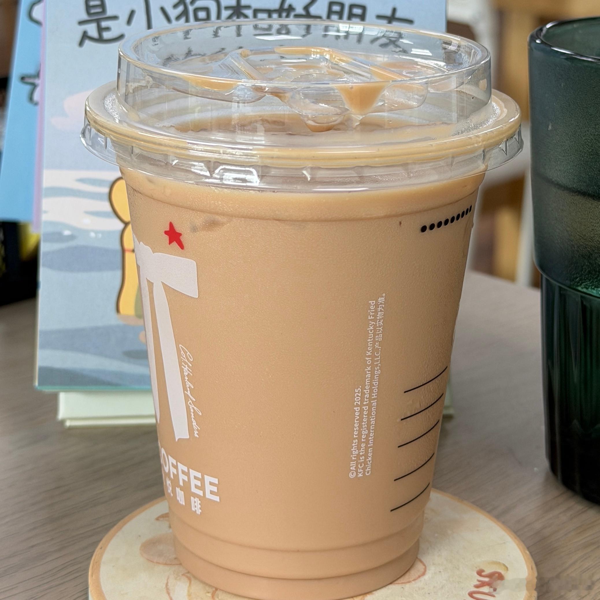 [舔屏]周五咯感觉最近新品运很强，连着几次都出隐藏了[偷笑]蜜桃拿铁，还以为很好