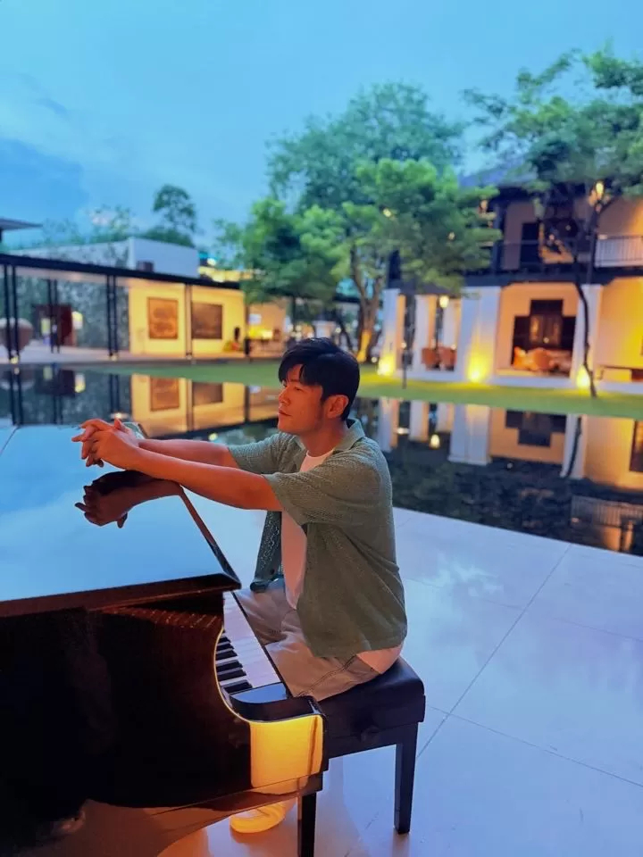 周杰伦今天周杰伦更新ins了吗 杰倫：Hi my Thai fans 🙏🏻ผ