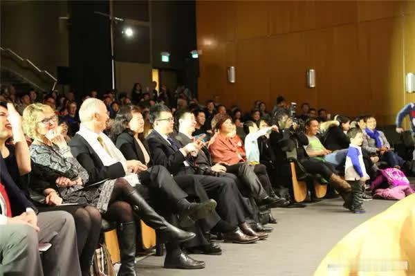 俄罗斯真的要停战了？俄罗斯到底还是有钱啊！昨天欧洲刚宣布：冻结并没收俄罗斯政府及