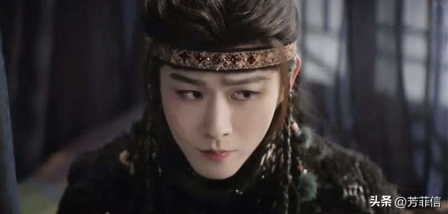 郭敬明是来拯救张凌赫的吗？
那边有关“粉底液将军”的审判闹得沸沸扬扬，大众正在抵