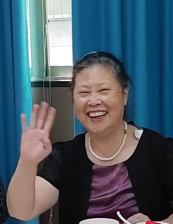 盛情难却与请客不来气死人
我与老伴让请我们吃饭的知青家里人如愿以偿

10天前，