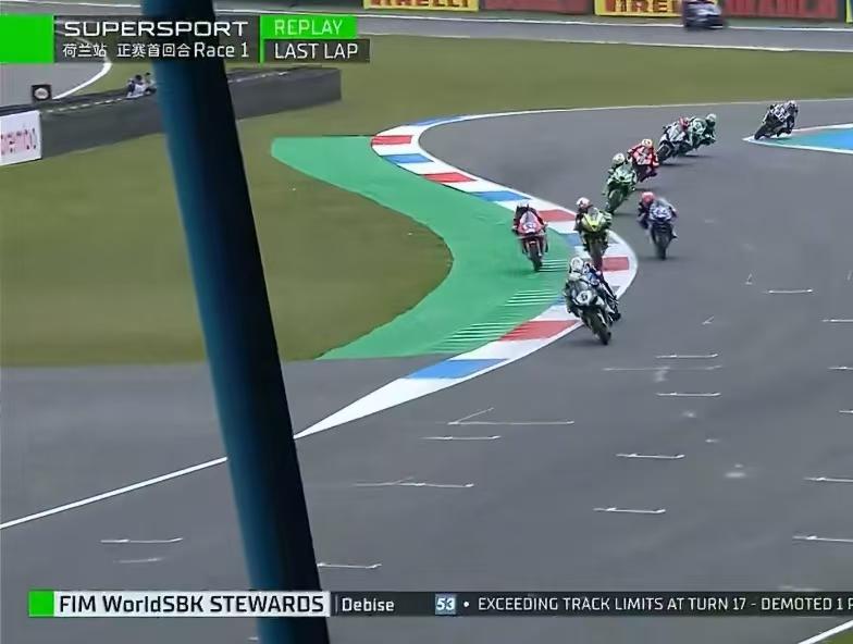 张雪机车正式赛时真的输了。

一批自媒体说国产品牌被老外的比赛黑了。真的被黑了吗