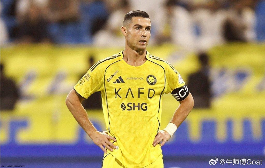 C罗 据利雅迪亚🔴亚足联周一邀请沙特阿拉伯、约旦、卡塔尔和阿联酋的足协提交申办