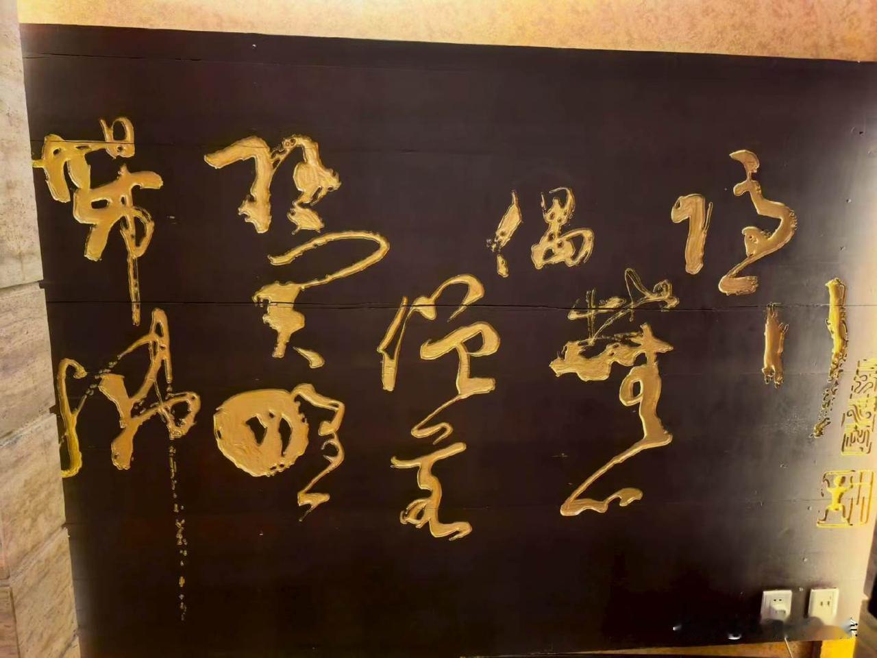 你我皆俗人

你我皆是世俗人，我们需要生活，需要物质，我们被资本通过对抗性的言论