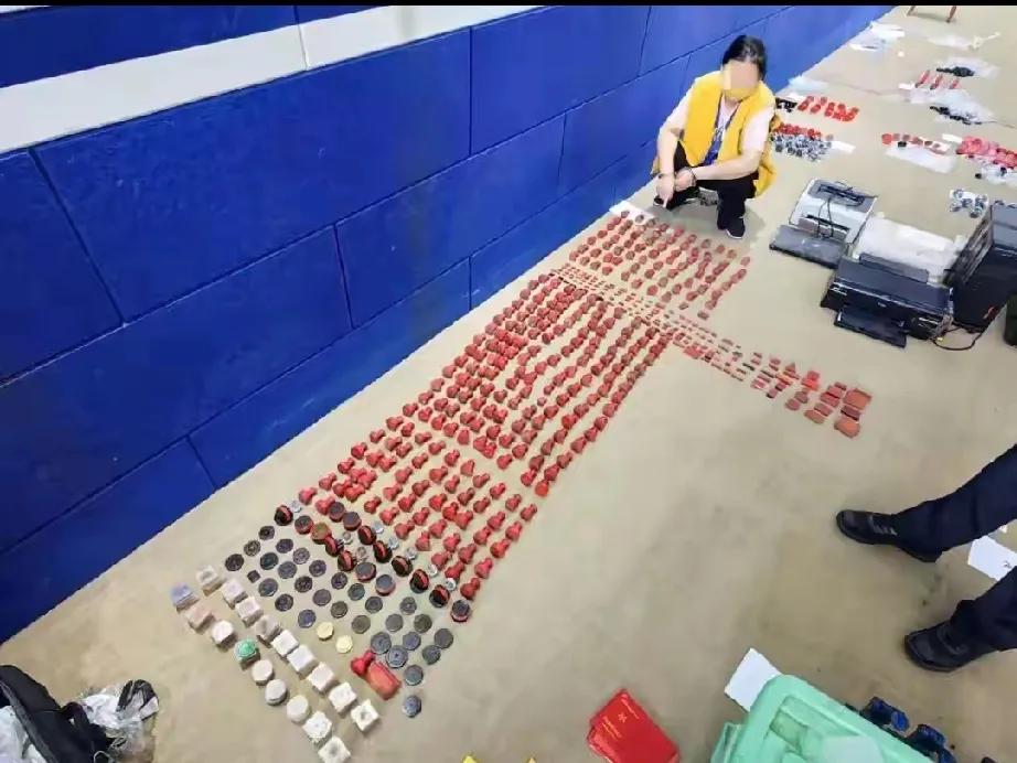 陕西机场公安：击破犯罪链条，守护正义蓝天

亲爱的朋友们，今天要给大家分享一个让