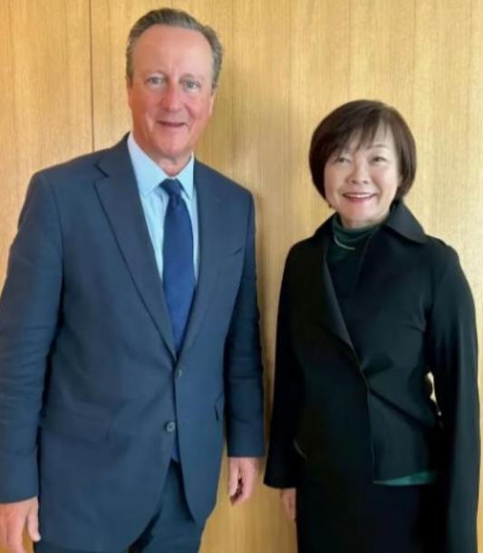 安倍晋三要是泉下有知，估计得气得翻个身——他老婆安倍昭惠在他死后，直接开启了“环