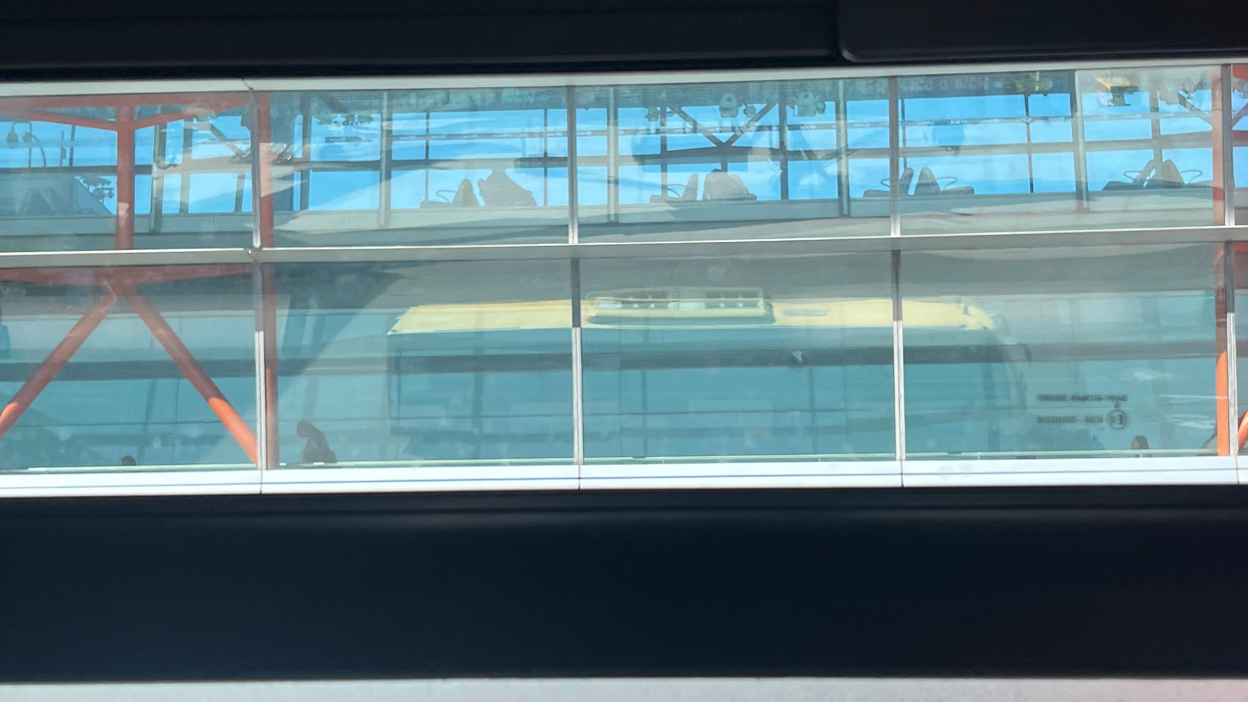 又被摆渡车选中了[哆啦A梦害怕] ​​​