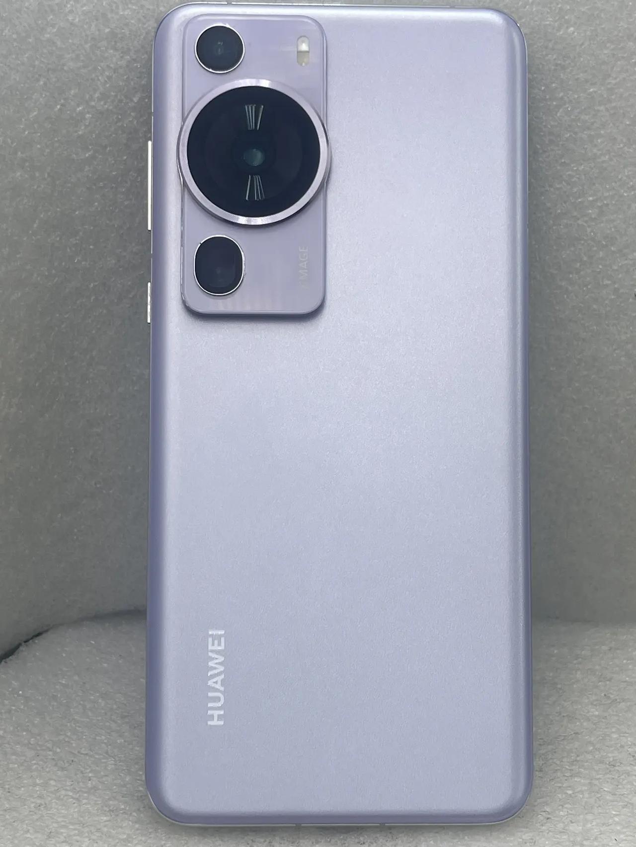 P60 Pro这机子，网上挨骂的点翻来覆去就那几个：4G、没麒麟、参数不炸。可你