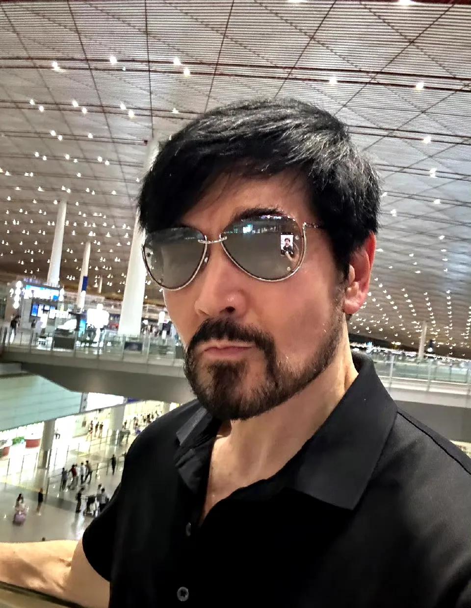 封神30亿跑不掉了！
磨也给它磨到！
因为封神的密钥延到了10月19日国庆档，还