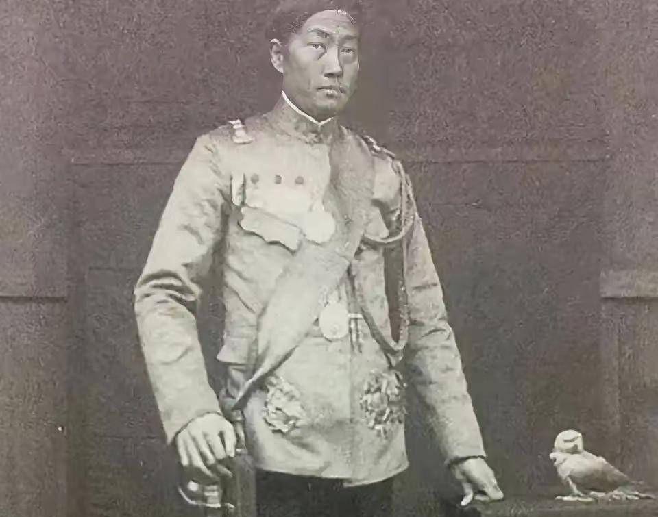 1911年，张得奎刺杀尹昌衡失败，被拿获之后，尹昌衡非但没有杀他，反而赠以路费，