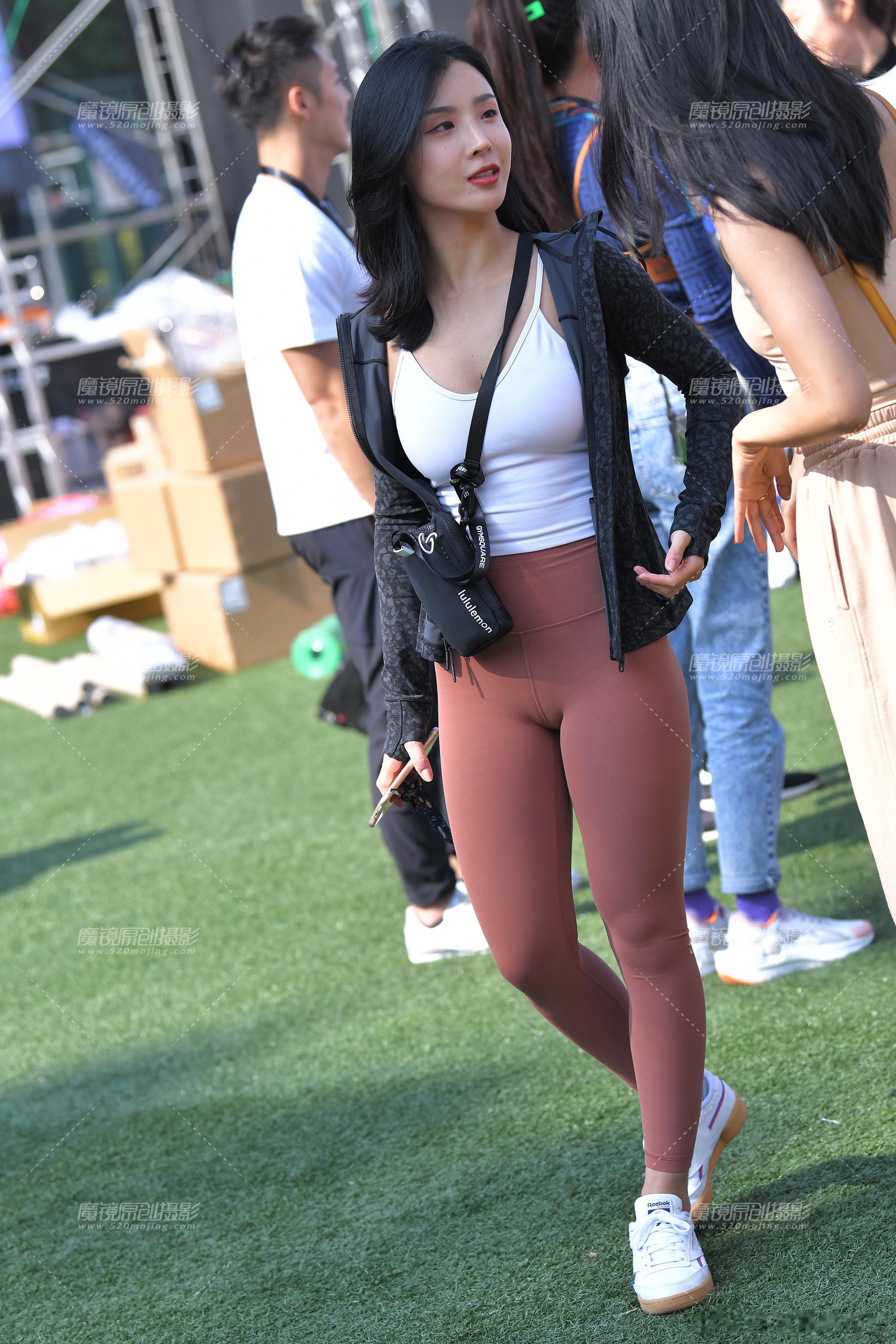 #随手拍##街拍##大长腿# ​​​