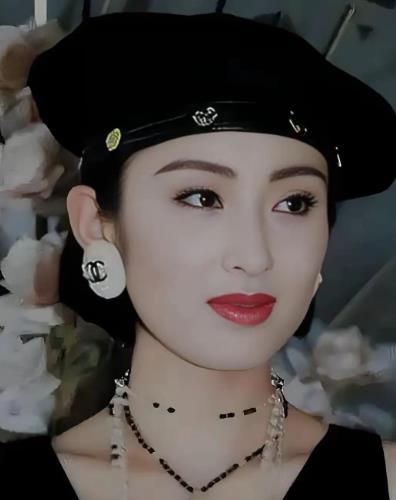 [太阳]1996年，张敏被逼得走投无路，只身来到上海滩发展，“京城四少”之一的汪