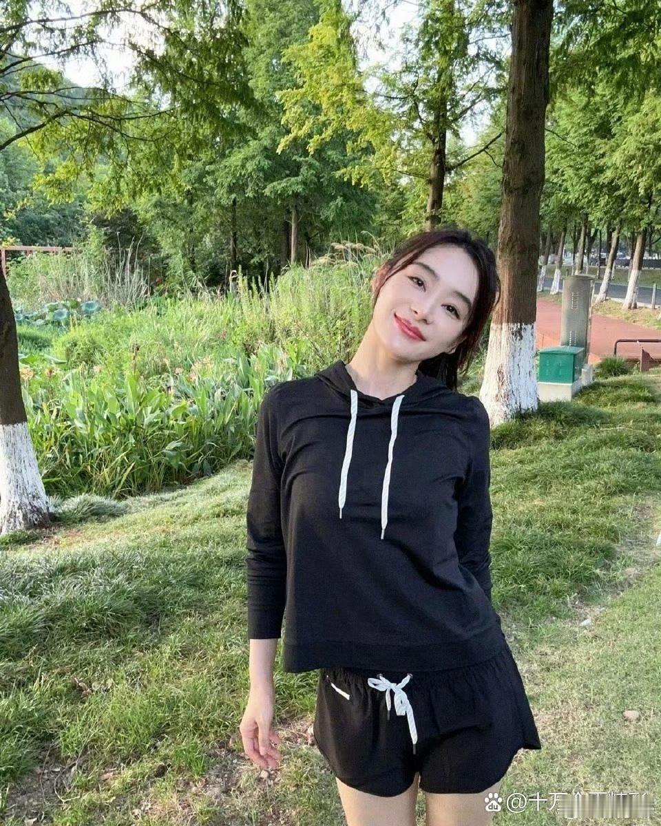袁姗姗现在都不拍戏，只是享受生活吗？ ​​​