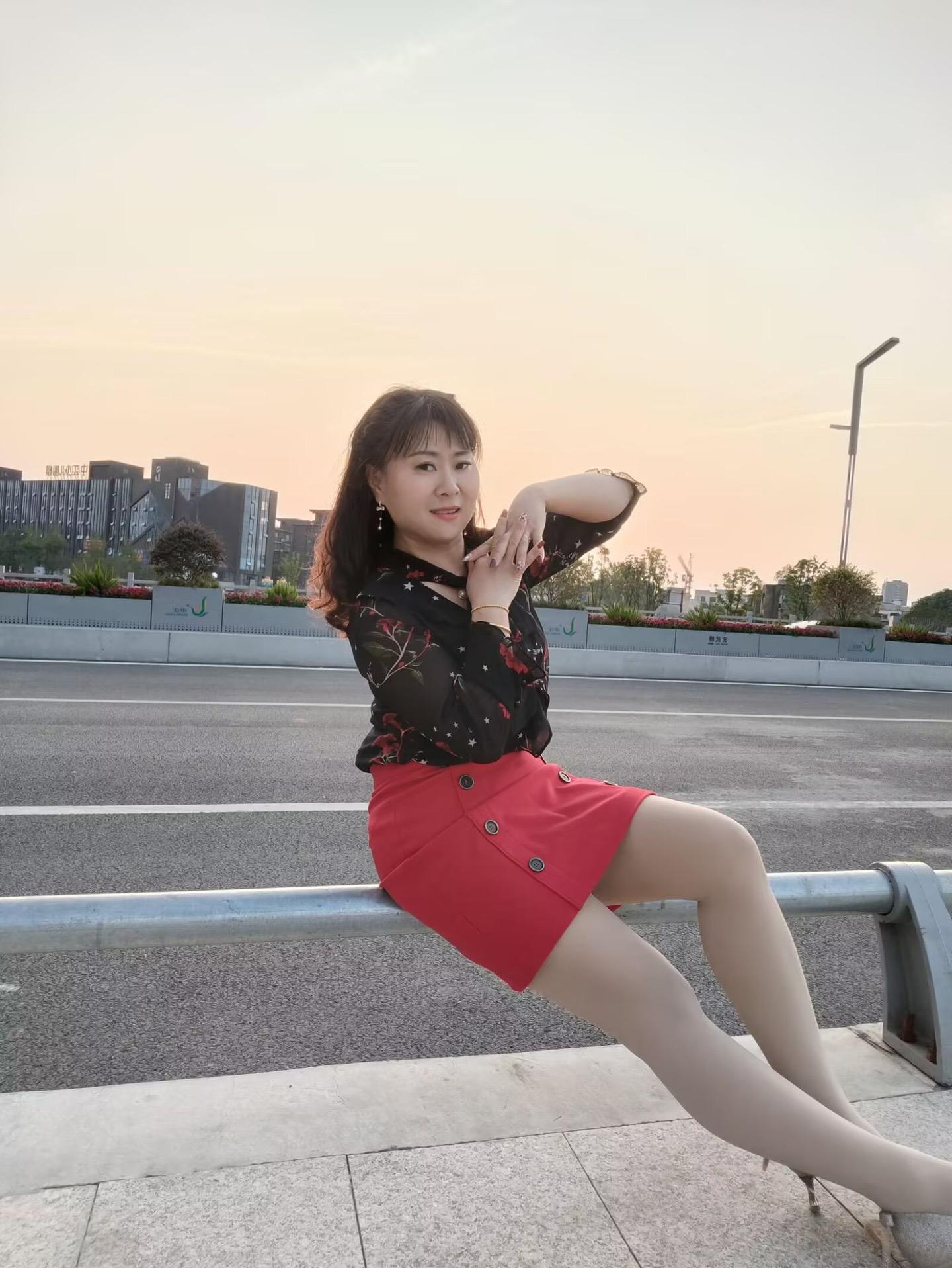 心情，留给懂你的人； 感情，留给爱你的人；热心，要给领情的人，真心，要...