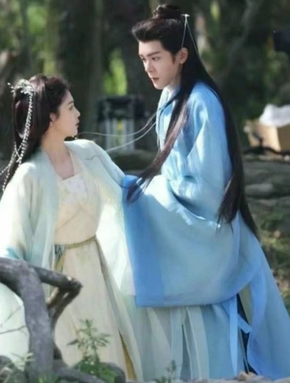 白鹿 曾舜晞 临江仙路透，看着好像不错哎[举手] ​​​