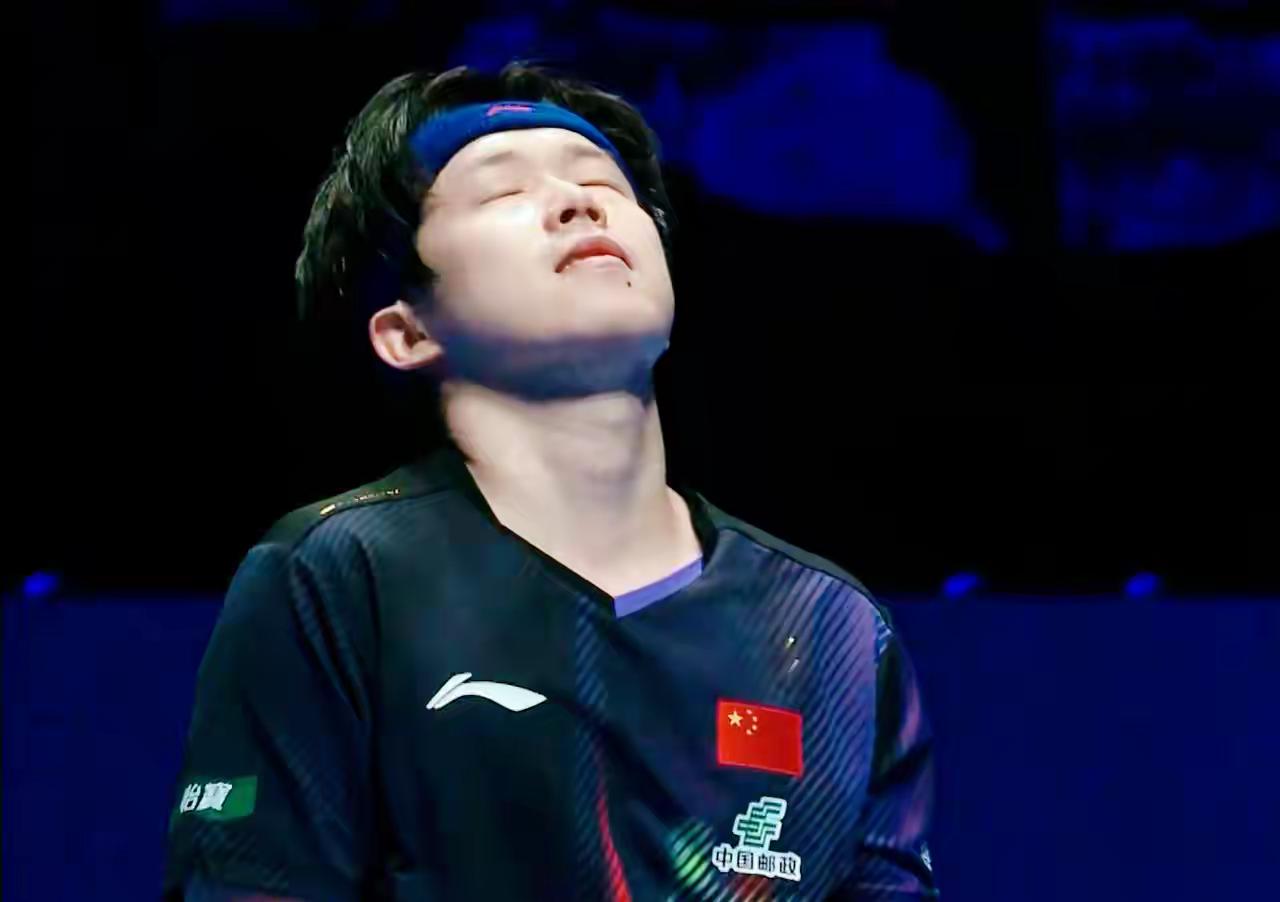 天！1-7绝境轰出10-1！王楚钦力克“日本克星”夺冠，赛后一番话彻底破防！
