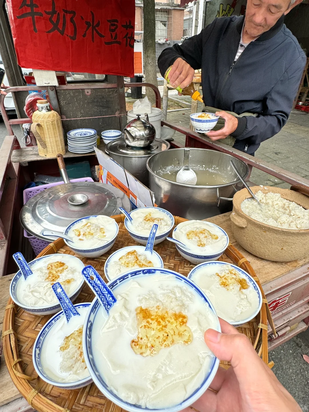 岳阳八字门！！有点难找…！！但是好好吃🥲
