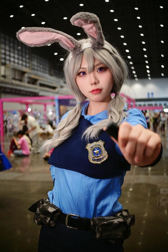 你被逮捕啦！