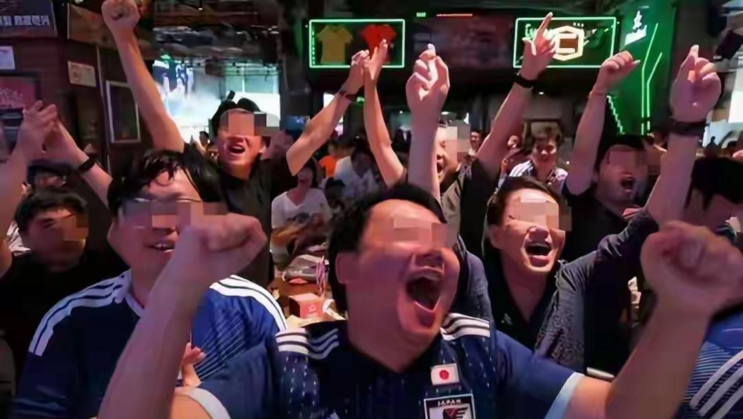 巴西这次和日本网上的骂战，不仅揭开了日本二战时的恶行，还给了中国球迷一句扎心的警