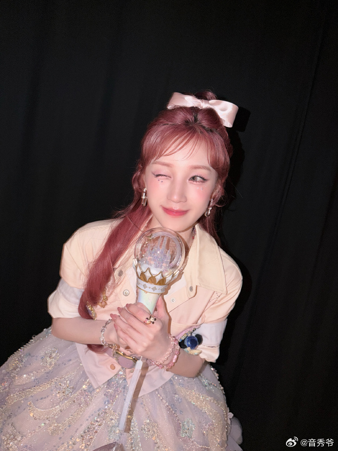 宋雨琦迪士尼公主 宋雨琦献唱迪士尼十周年主题曲《奇妙在身边》也太适配了吧，元气嗓