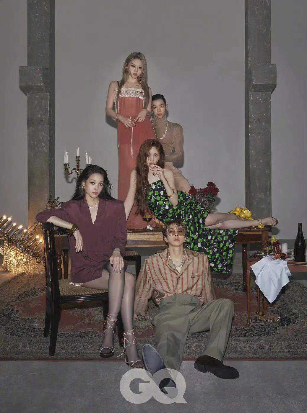 GQ KOREA 十二月刊封面来自黑厂今年推出的男女混声组合ALLDAY PRO