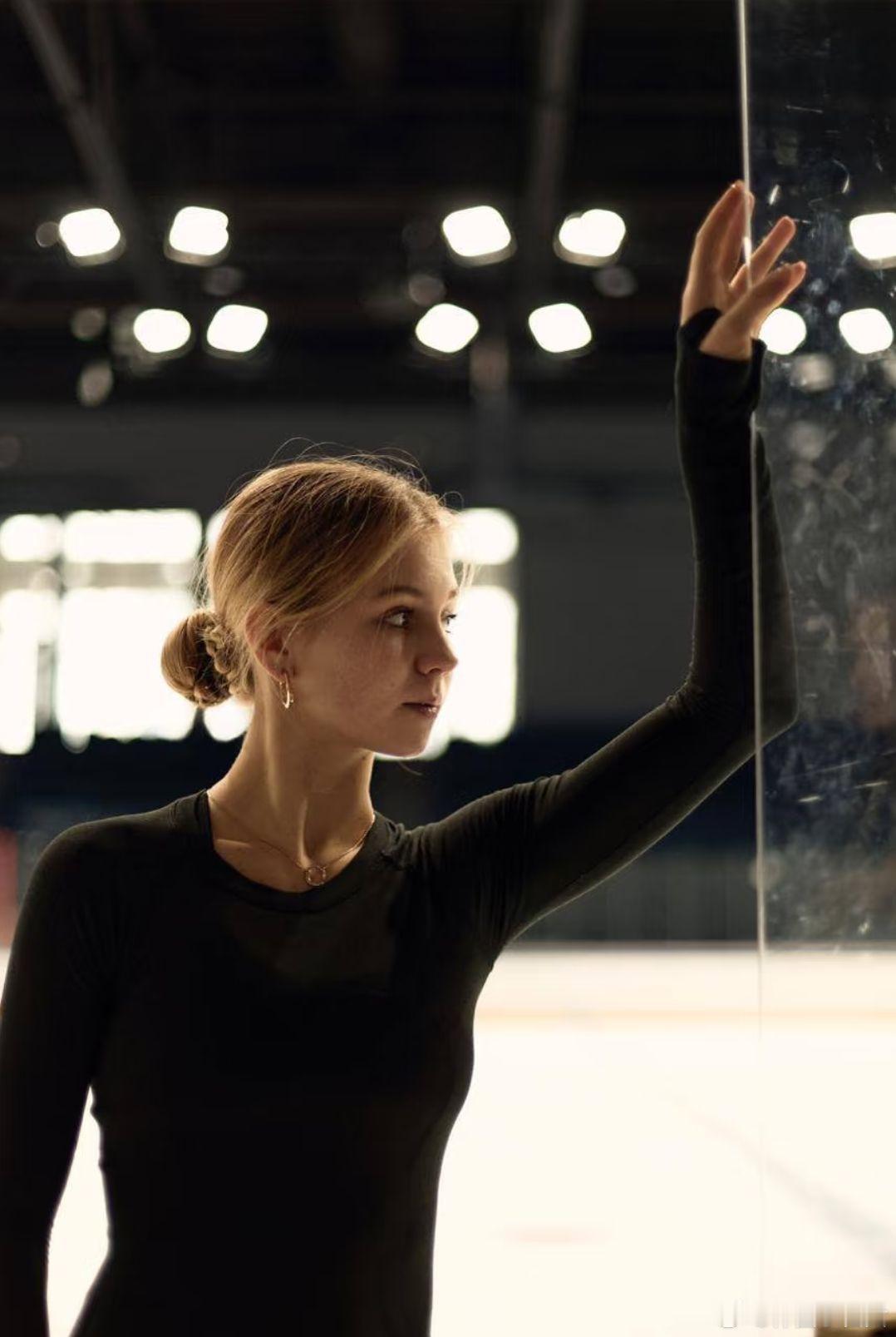 特鲁索娃产后五个月腹肌回归花滑届最严厉的母亲回归！特鲁索娃 女单花滑！ 