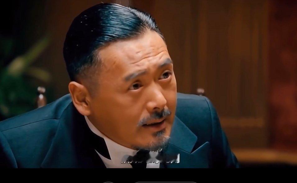 寒战1994看完了，好看的！我get到吴慷仁了，请多演点爹不疼娘不爱不伦恋的角色