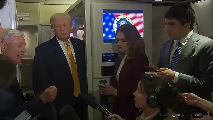 特朗普攻陷委内瑞拉，已经找不到北了！

在一天之内点名好几个国家，哥伦比亚，古巴