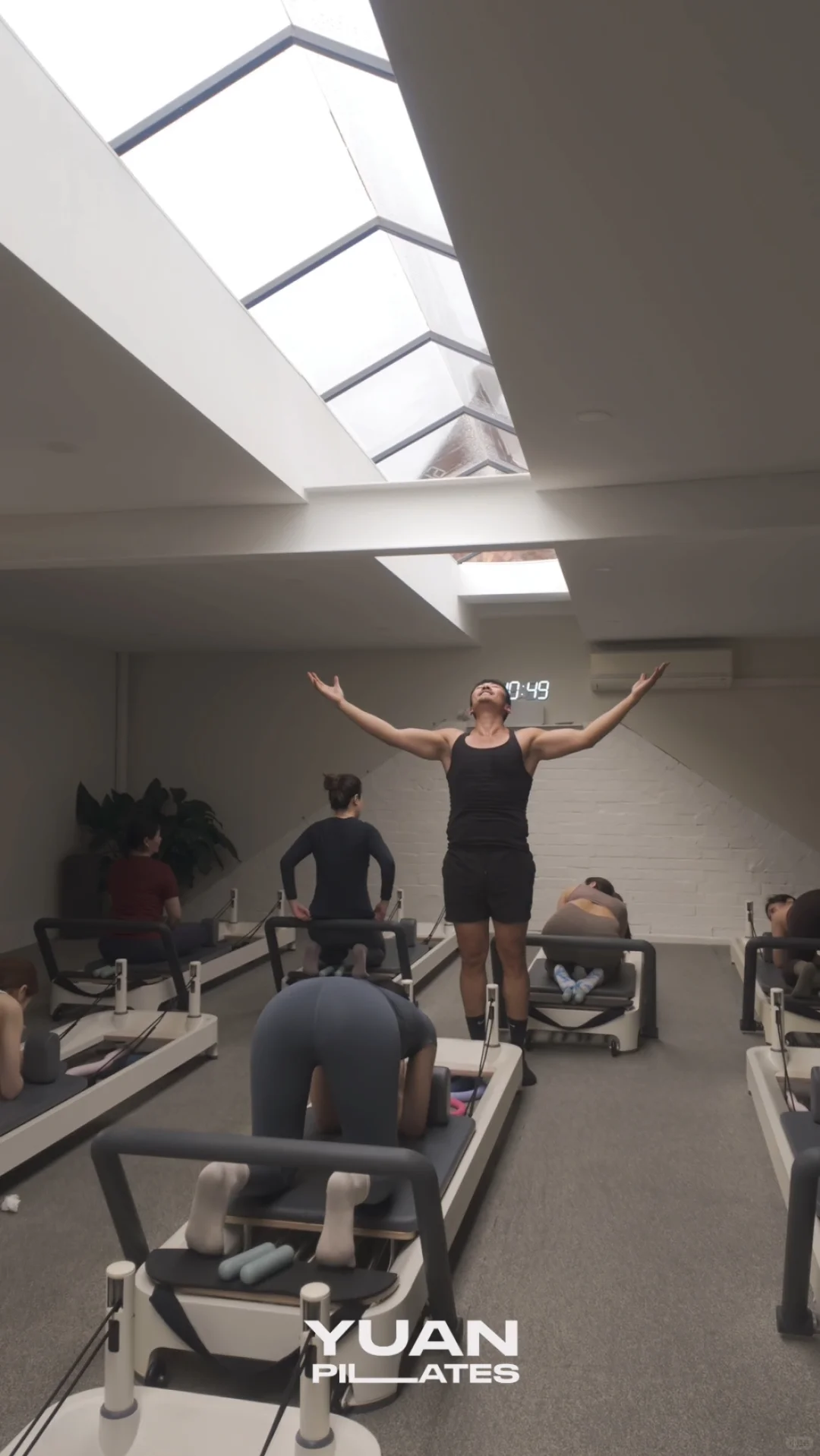 上课被抓拍一张很神奇的照片